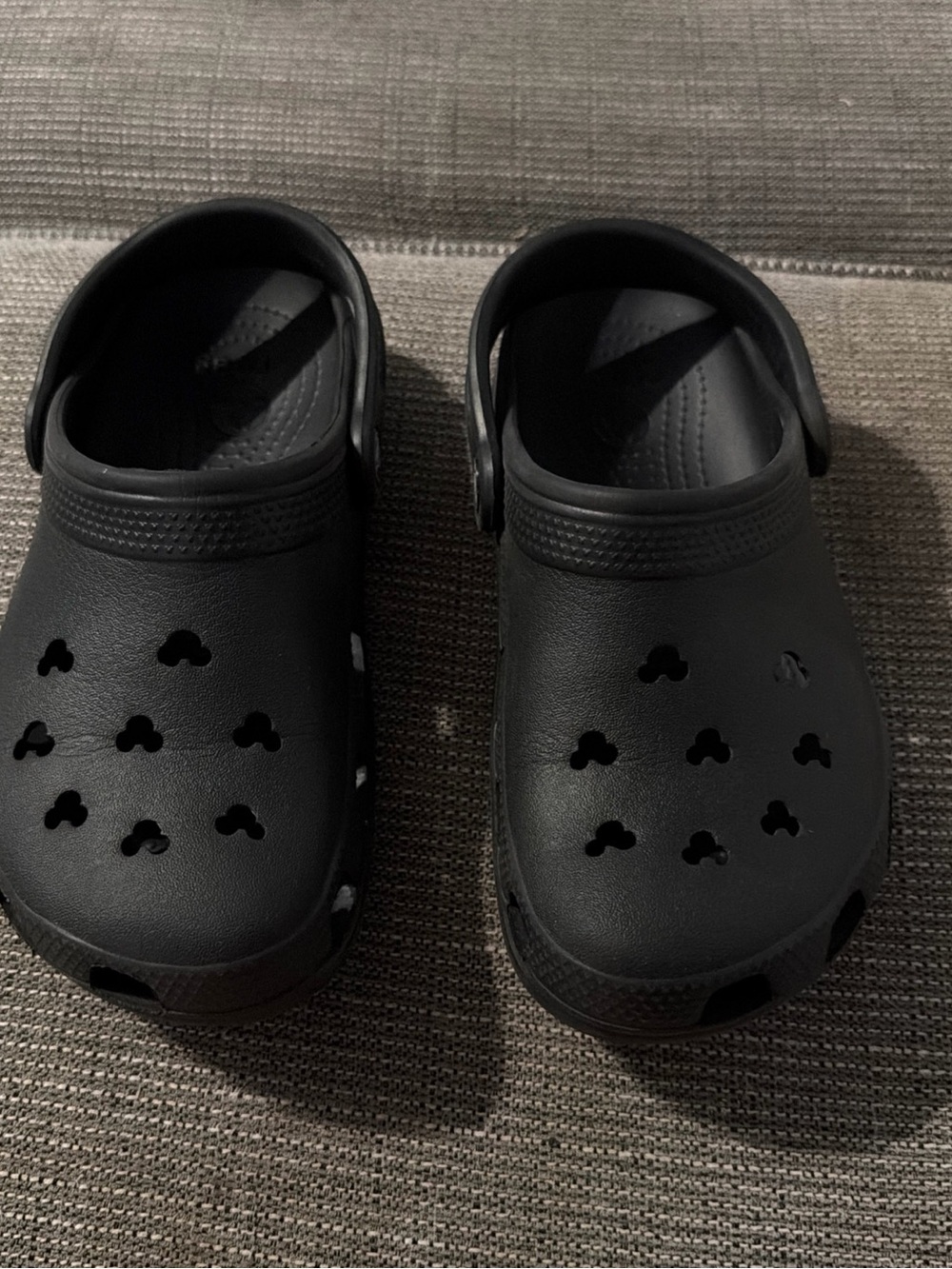 Disney Parks Mickey Mouse Classic Black Crocs Clogs Comfort Shoes Size M4/W6